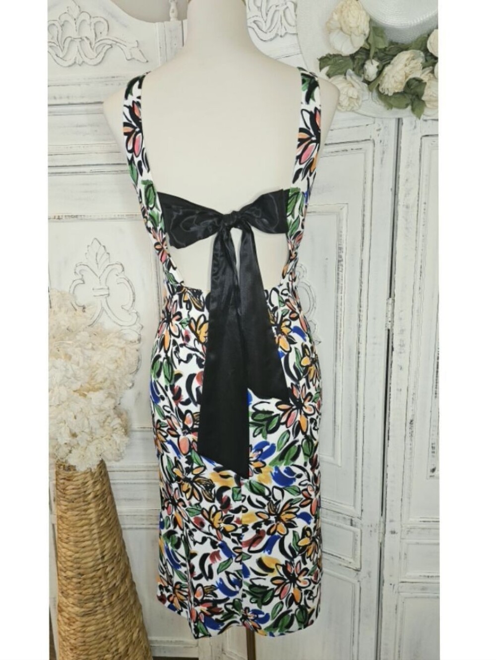 Aidan by Aidan Mattox White Floral Cutout Back Sheath Dress